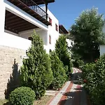 Ξενοδοχείο Arion 3*
